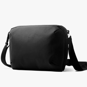 Bellroy Venture Travel Crossbody Sling Bag 3L Jet Black